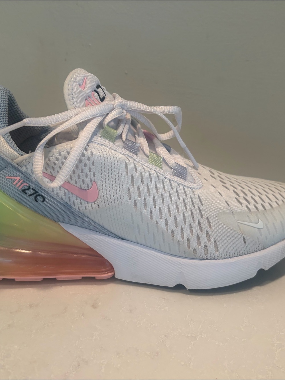 Nike Air Max 270 Sneaker - White, Pink, Orange, Yellow size 6.5Y/8.0 W EUC! - Picture 4 of 6